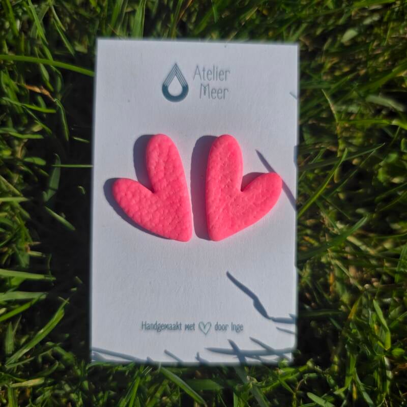 Lova XL studs - Fluo roze