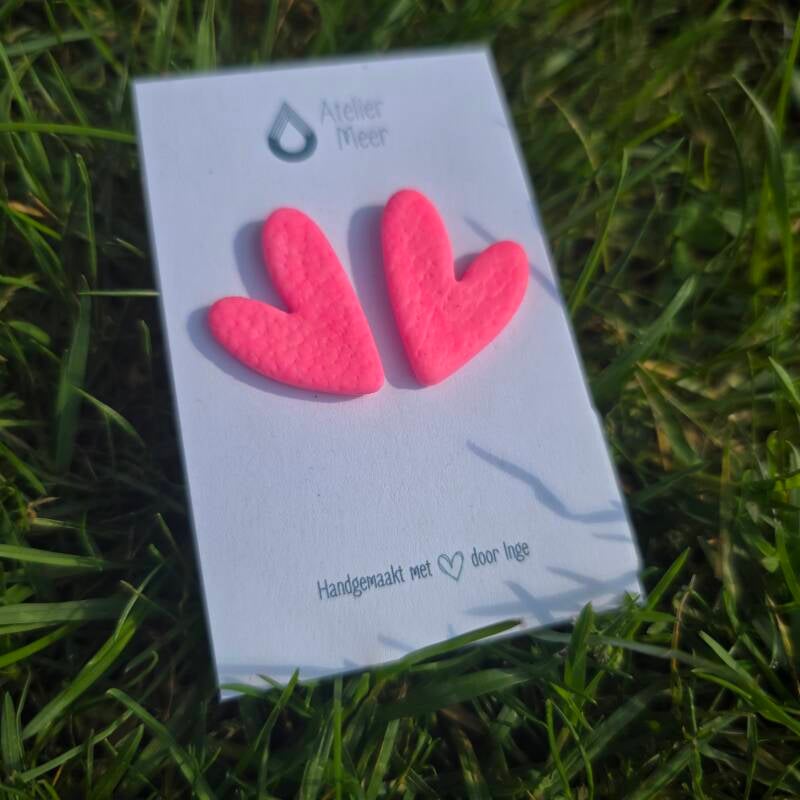 Lova XL studs - Fluo roze