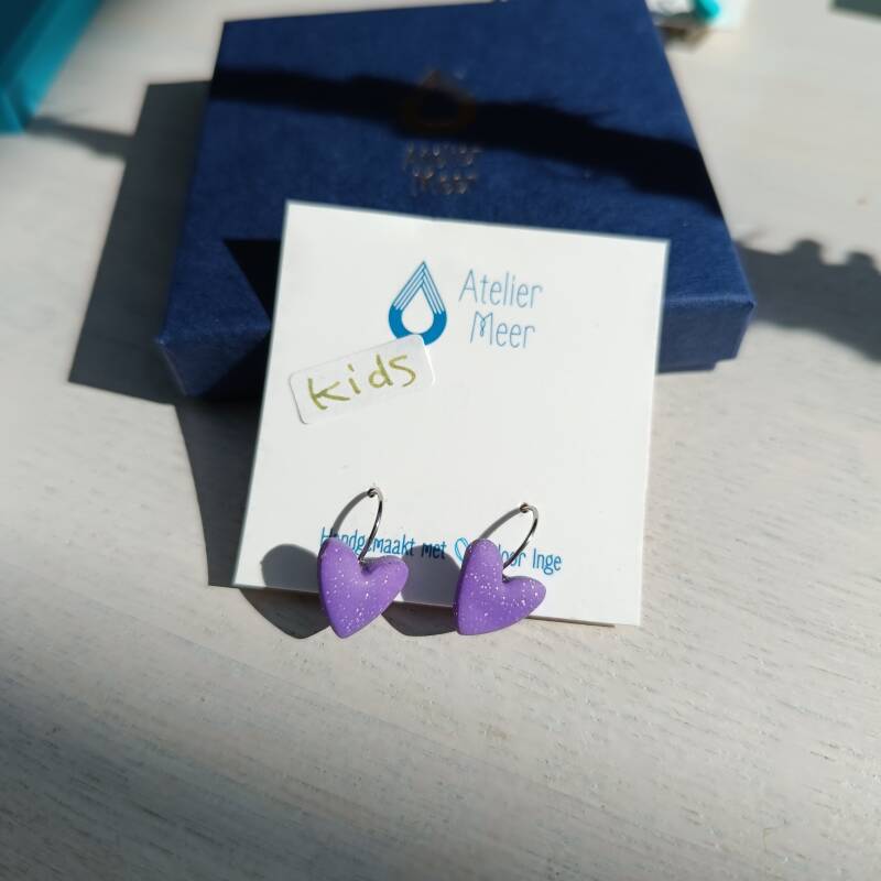 Lien hartjes oorbellen voor kids ~ lila kinderoorbellen