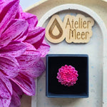 Ring Dahlia magenta mix ~ verstelbare ring uit stainless steel met klei