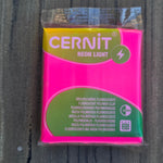 Cernit Neon Light Fuchsia - Fluo roze polymeerklei
