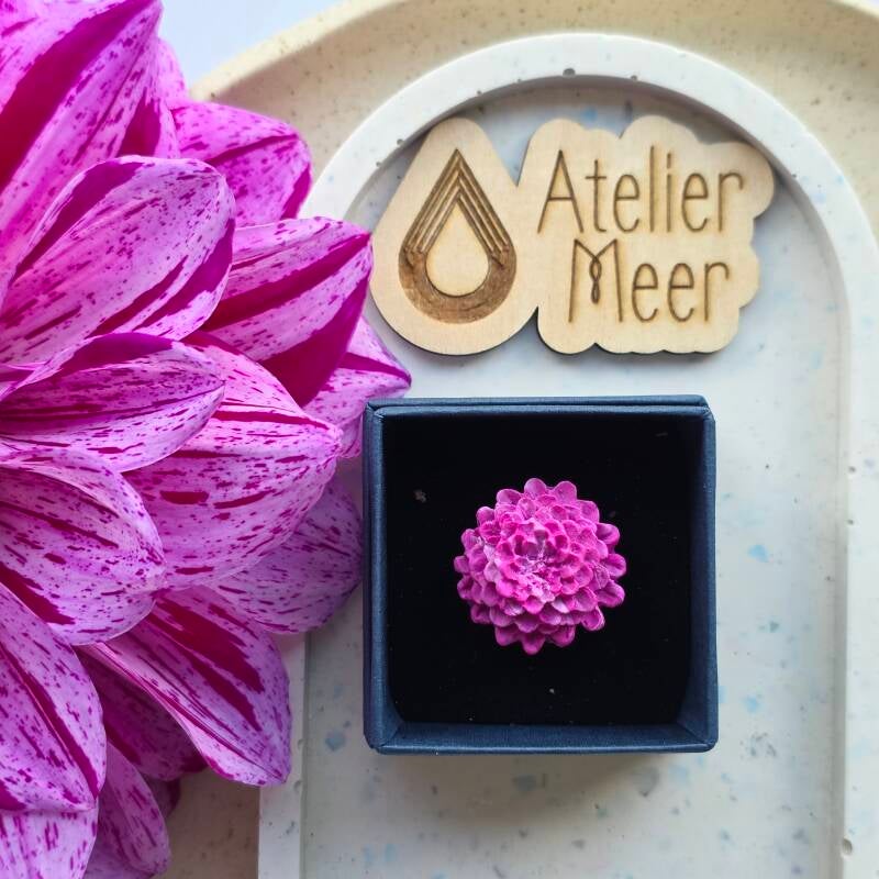 Ring Dahlia roze wit ~ verstelbare ring uit stainless steel met klei