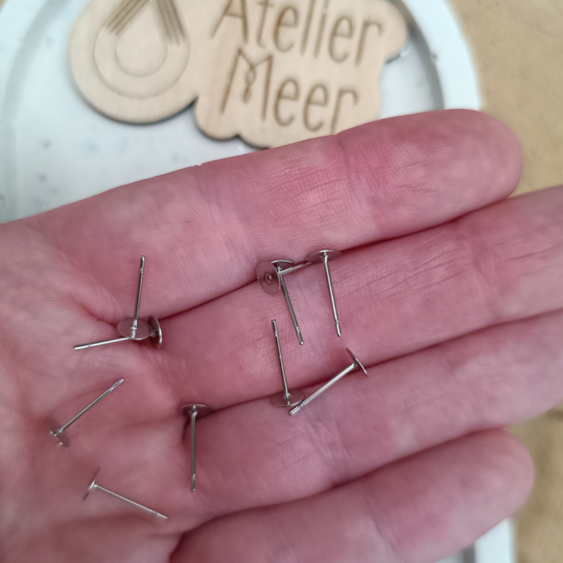 Stekertjes om te kleven 4mm ~ chirurgisch staal