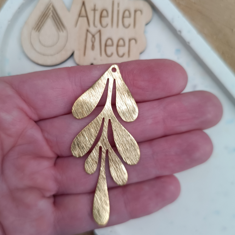 7-delig blad in geborsteld messing ~ diy bedels