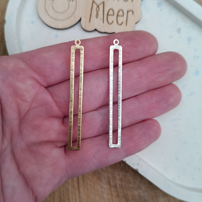 Dubbel staafje in geborsteld messing - Zilverkleurig ~ diy bedels