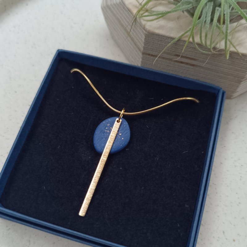 MIA ketting klei met messing staafje ~ elegante snake ketting in stainless steel