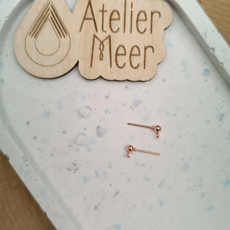 Bolstekertjes met bolletje van 3mm doorsnede | goudkleurig stainless steel - 2 stuks (1 paar)
