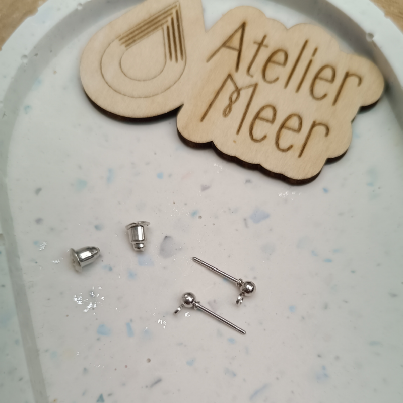 Bolstekertjes met bolletje van 3mm doorsnede | zilverkleurig stainless steel - 2 stuks (1 paar)