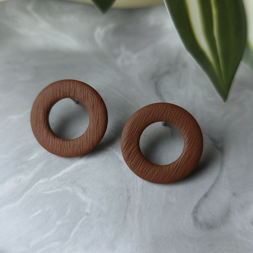 rina-studs-cirkelvormige-oorstekers-25mm bruin
