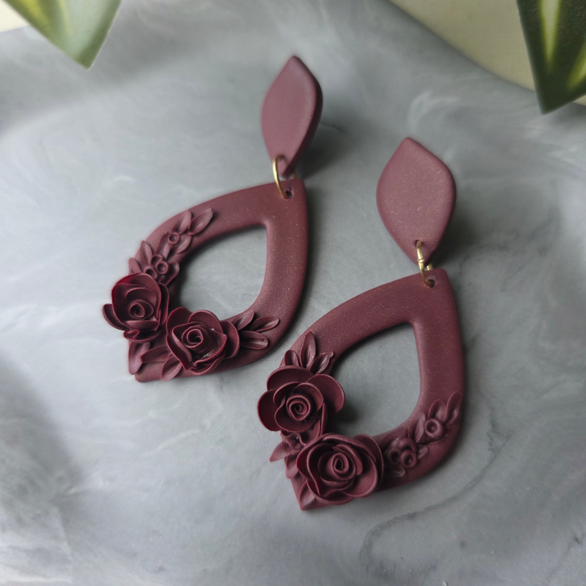 Floral oorbellen in chocoladebruin ~ model Smyl XL