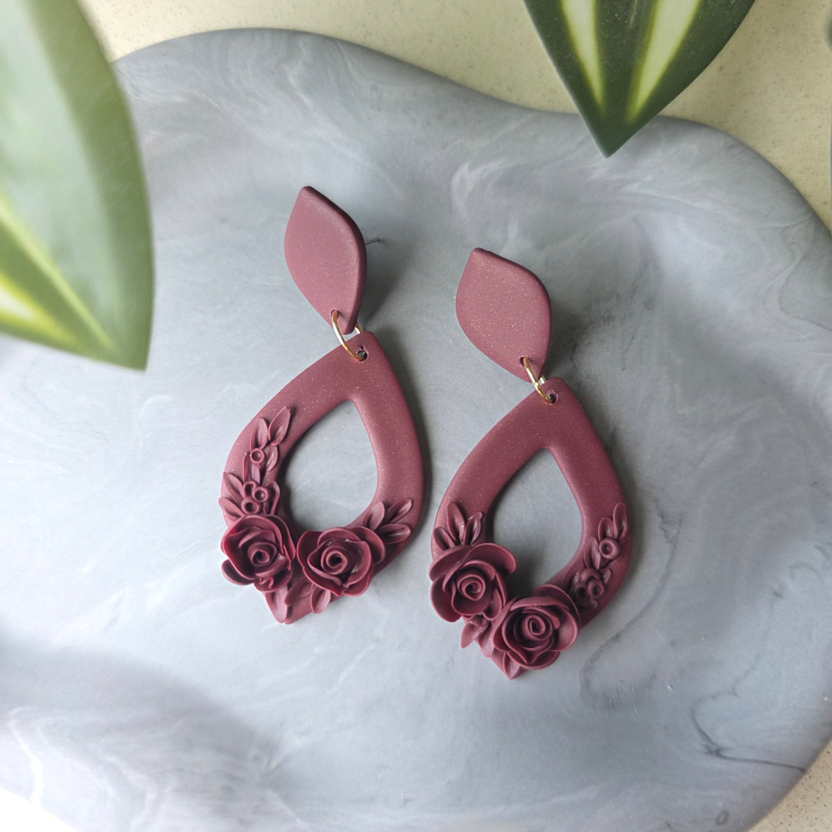 Floral oorbellen in chocoladebruin ~ model Smyl XL
