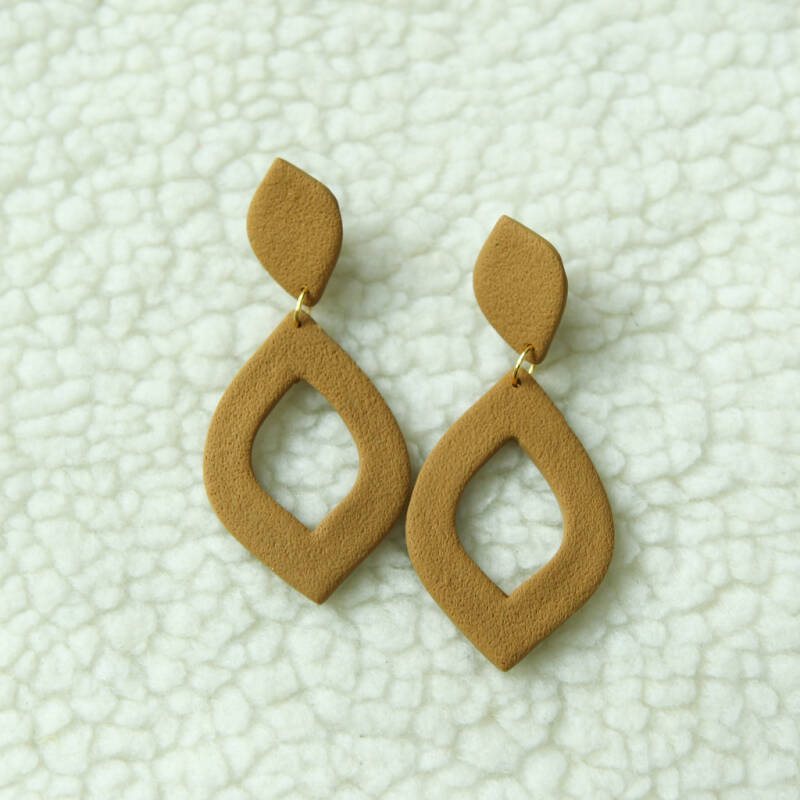 Smyl XL oorbellen ~ camel