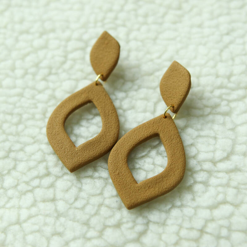 Smyl XL oorbellen ~ camel