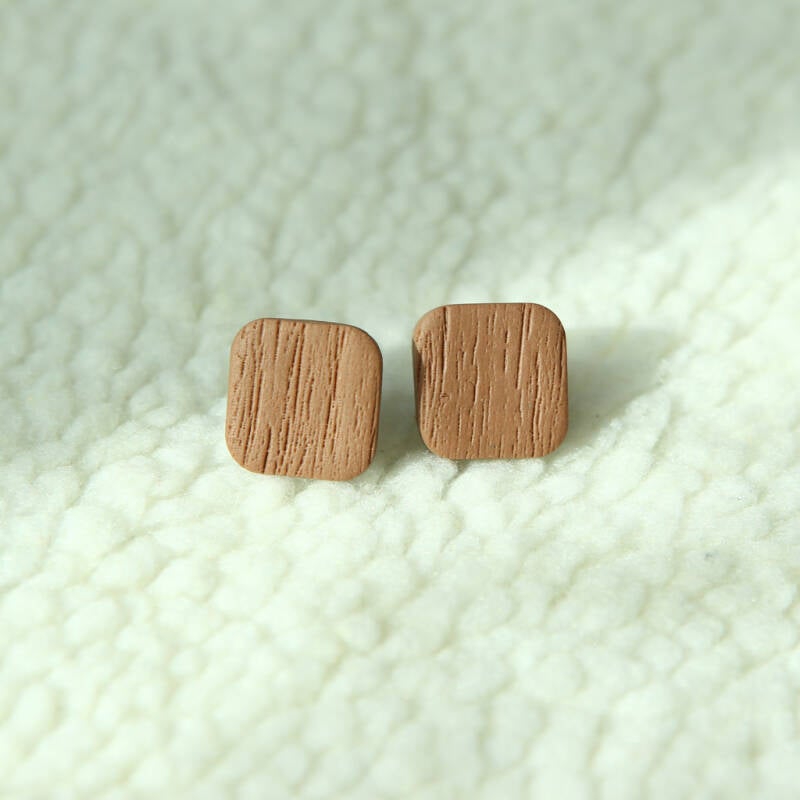 Stine studs ~ hout - walk in the woods